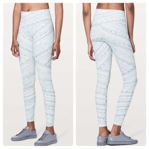 Lululemon Wunder Under Hi-Rise Tight 28"
Whirlwind Wunder Under White